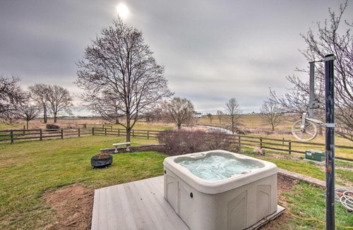 Bird In Hand House | Peaceful Bird in Hand Home w/Farmland Views!