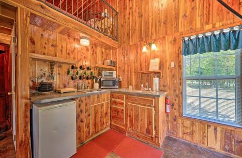 Nashoba House | Peaceful Black Fork Cabin 1 - Fish On-Site!