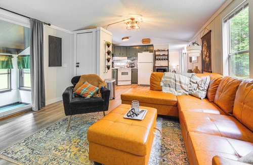 Chester House | Peaceful Brookside Getaway ~10 Mi to Okemo Slopes!