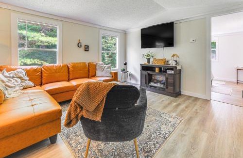 Chester House | Peaceful Brookside Getaway about 10 Mi to Okemo Slopes!