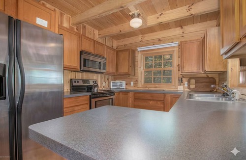Saugatuck Cabin | Peaceful Cabin 5 mins to downtown Saugatuck w/Lake Access, Firepit & Grill
