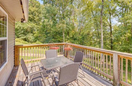 Ardmore House | Peaceful Cabin at Lake Logan w/Spacious Yard!