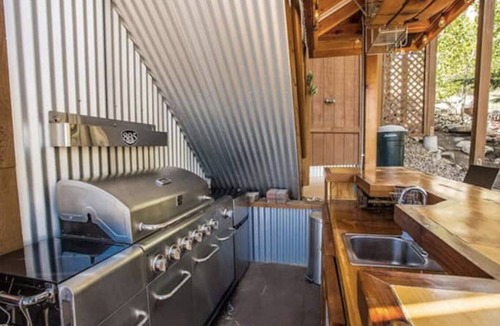 Whispering Forest Cabin | Peaceful Cabin Home with Breathtaking View!