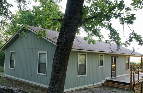 Evening Shade Cabin | Peaceful Cabin in the Woods Near Lake Tenkiller - Sleeps 6
