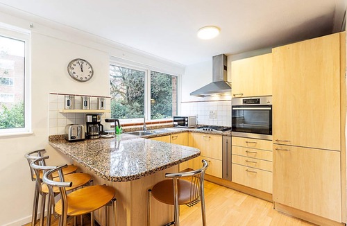 South Camberwell House | Peaceful Camberwell Home w Parking