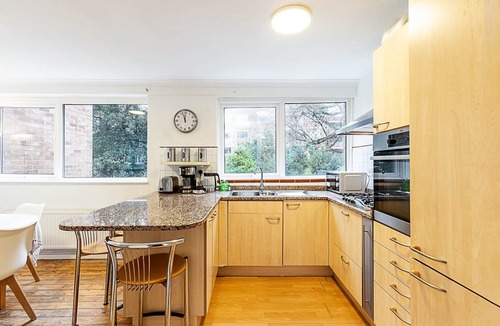 South Camberwell House | Peaceful Camberwell Home w Parking