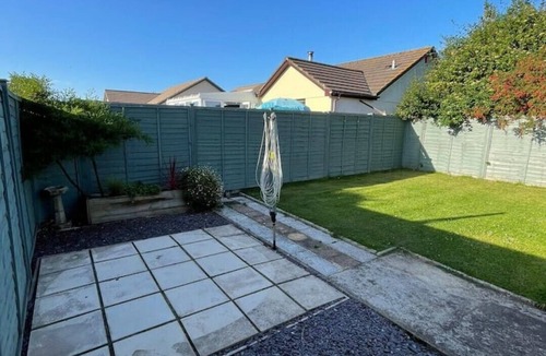 Camborne House | Peaceful centrally located, 2- Bedroom Bungalow.