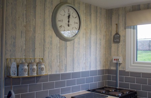 Bude Ski Chalet | Peaceful Chalet in Kilkhampton, Bude in Cornwall