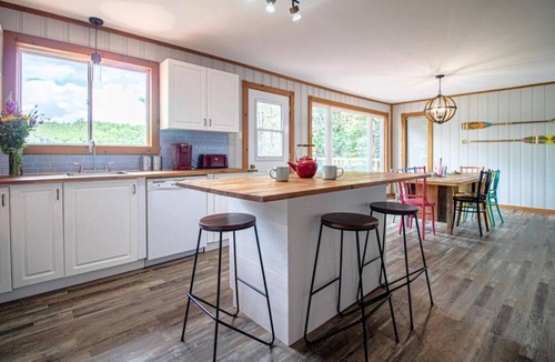 Labelle Ski Chalet | Peaceful Chalet on Pristine Lac de l'Abies in Labelle, QC. Dogs Welcome!