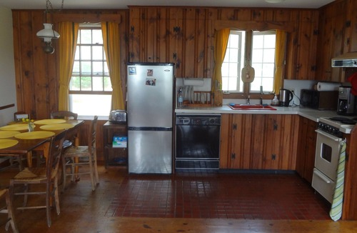 West Chatham House | Peaceful, Charming, Quiet, Airy, Cozy - Take A Look!