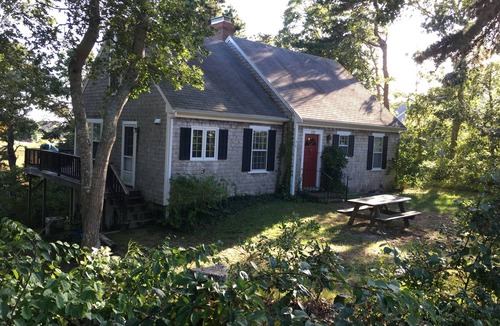 West Chatham House | Peaceful, Charming, Quiet, Airy, Cozy - Take A Look!