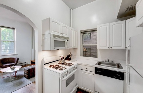 Upper West Side Apartment | Peaceful Charming Upper West Side One Bedroom