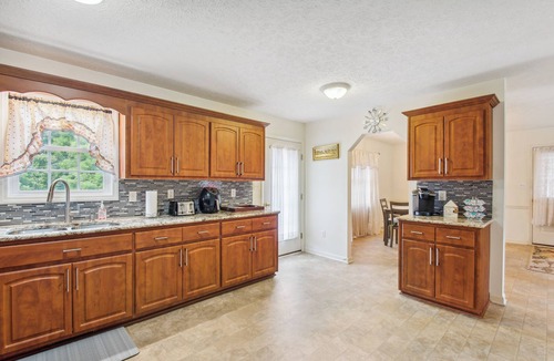 Chatham House | Peaceful Chatham Home w/Grill & Deck