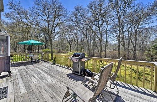 Menemsha House | Peaceful Chilmark Farmhouse by Menemsha Beach