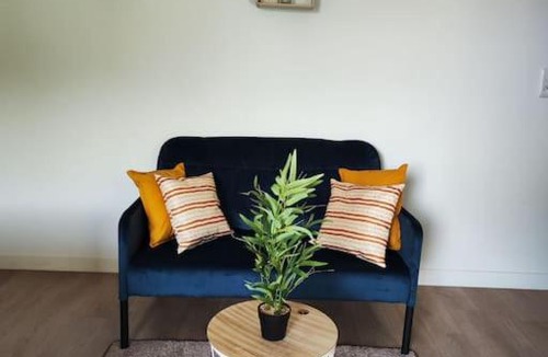 Chatou Apartment | Peaceful cocoon