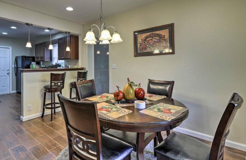 Columbus House | Peaceful Columbus Retreat w/Deck & Yard!