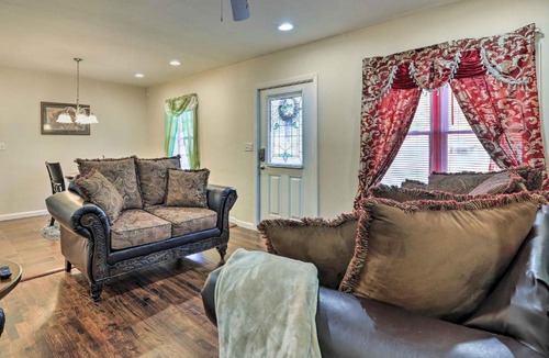 Columbus House | Peaceful Columbus Retreat w/Deck & Yard!
