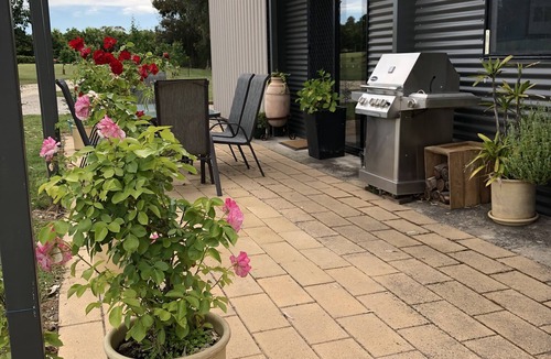 Killawarra Villa | Peaceful, comfortable and convenient river retreat