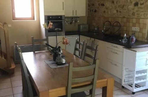 Montclera Cottage | Peaceful, comfortable retreat with poolnn