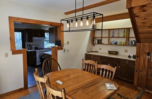 Seawall Cottage | Peaceful Cottage with Ocean Access