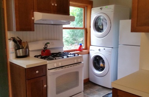 Seawall Cottage | Peaceful Cottage with Ocean Access