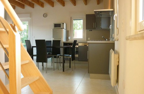 Meteren Cottage | Peaceful cottage in Flanders, pets allowed, private garden
