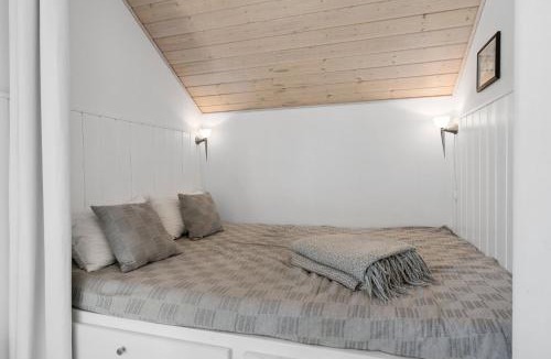 Skaven Strand House | Peaceful Cottage In Scenic Surroundings