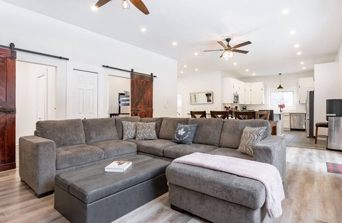 Sebright Cottage | Peaceful Cottage on Beautiful Quiet River