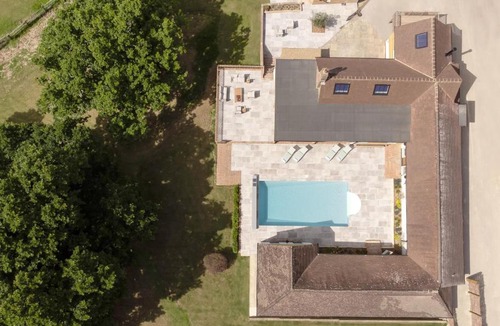 Crowborough Villa | Peaceful cottage with great views and spa facilities