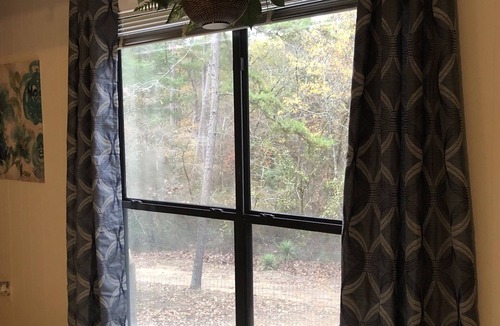Mid America House | Peaceful Country Cozy home semi secluded minutes to North end of Lake Ouachita.