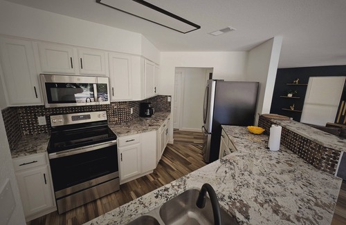 Cedar Creek House | Peaceful Country Get Away
