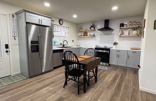 Parsons Other | Peaceful Country Retreat Near Town.