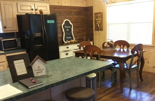 Gilmer Cabin | Peaceful Countryside Cottage Getaway