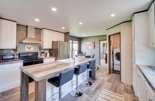 Hawley House | Peaceful Countryside Home w/Yard in Hawley