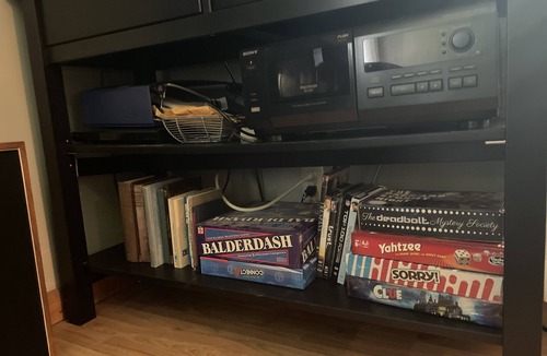 Warren House | Peaceful, cozy pet-friendly home, fiber-optic wifi close to mountains and lake