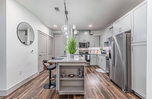Addison Apartment | Peaceful cozy retreat