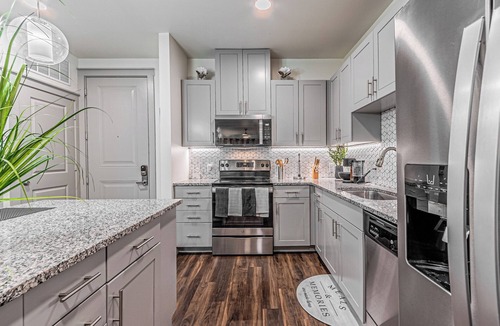 Addison Apartment | Peaceful cozy retreat