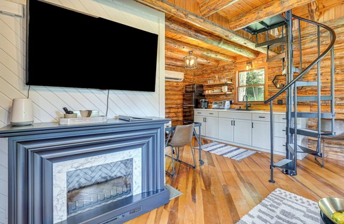Blissfield Apartment | Peaceful 'Creekside North' Studio w/Fire Pit