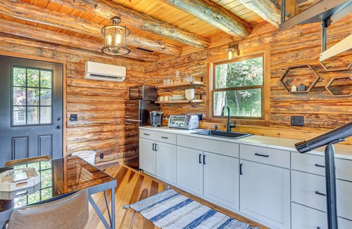 Blissfield Apartment | Peaceful 'Creekside North' Studio w/Fire Pit