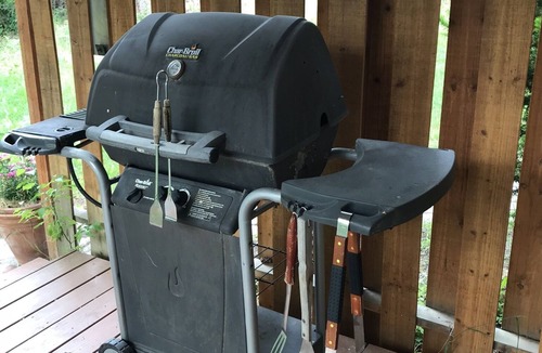 Hot Springs Cottage | Peaceful Creekside Cottage