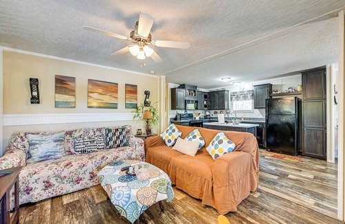 Stokes Cottage | Peaceful Danbury Getaway - 3 Mi to Hanging Rock!