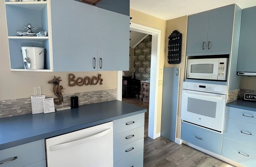 Tacoma Cottage | Peaceful Dash Point Cottage - Panoramic Water and Mountain Views