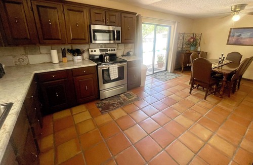 Patagonia House | Peaceful Desert Hacienda: 2 Bedrooms, Wi-Fi & Mountain Views