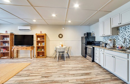 Mineola Cottage | Peaceful East Texas Retreat! Mineola Bungalow