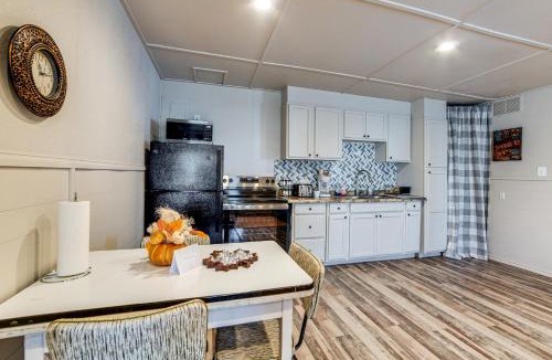Mineola House | Peaceful East Texas Retreat! Mineola Bungalow