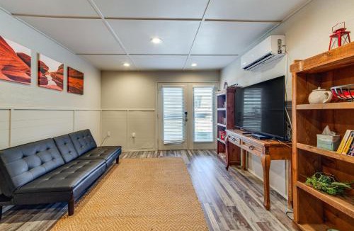 Mineola House | Peaceful East Texas Retreat! Mineola Bungalow