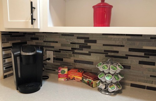 North Terre Haute House | Peaceful Easy Feeling- 4 bedrooms 3 bathrooms