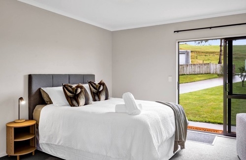 Ohangai Bed & Breakfast | Peaceful Escape in Manutahi – Pet Friendly & Continental breakfast provided