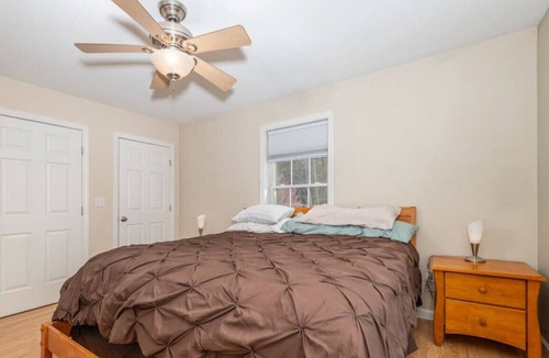 Holden House | Peaceful Escape On Davis Pond | 3 Beds | Sleeps 6