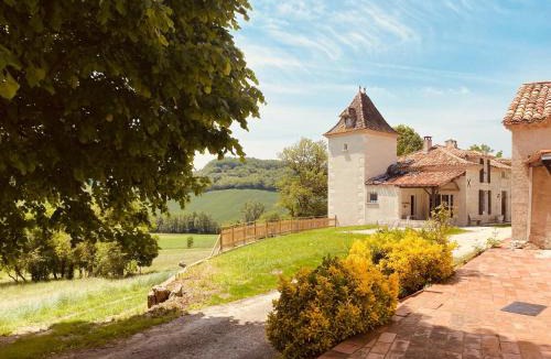 Frespech House | Peaceful Estate With Pool Near Tournon